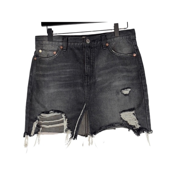 Free People We The Free Relaxed & Destroyed Denim Skirt Size 4/ 26 - Picture 2 of 9